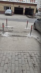 Установка ограничительных  столбиков, для подъезда спецавто для забора ТКО, РСО, с контейнерной площадки.