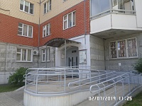 Окраска металлических ограждений пандусов в доме 30 корп.5 по ул. Пионерской