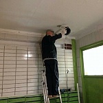 пр-т Космонавтов, д.11-замена светильника в подъезде 