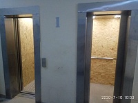 ул.Пионерская, д.30 к 7-обшивка пассажирских лифтов